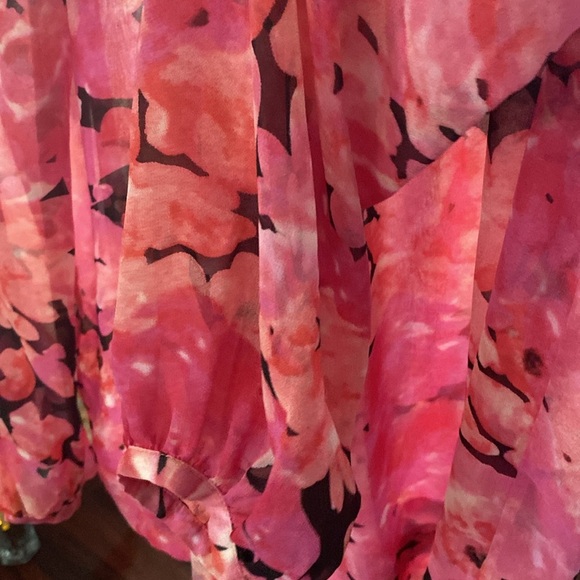 CAbi Top Pink Floral Sheer Chiffon Long Sleeve Popover Summer Party Style (O-10) - Picture 2 of 4